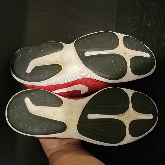 NIKE sneakers youth size 5 gently used - Picture 3 of 4